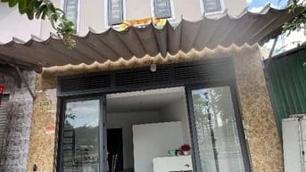 Nhà đúc 1 lầu,mặt tiền Tô Ký,Q12 .Giá3,75 tỷ