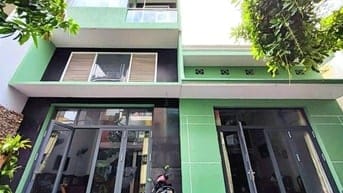 Biệt Thự Cách Mạng Tháng 8 P6 Tân Bình, 12x18 3 lầu chưa tới 100tr/m2