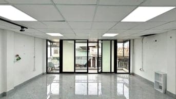 La Thành, mặt tiền khủng 6.2m, 70m2 sổ to nở hậu, gần phố, ô tô tránh