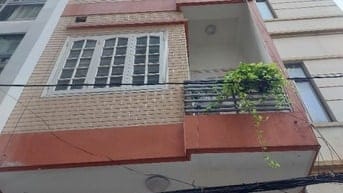 Bán nhà riêng quận Cầu Giấy, phố Nguyễn Văn Huyên, ngõ thông ô tô trán