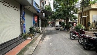 Ngay sân chơi, nhà văn hoá Thanh Xuân, phân lô, 2 thoáng, 2 ô tô tránh