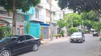 HXH ngay Rạch Xuyên Tâm đường Bùi Đình Tuý. 13.2x29m 378m2 Hầm 3 Lầu.