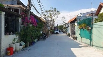 Gần chợ nhơn đức lê văn lương 