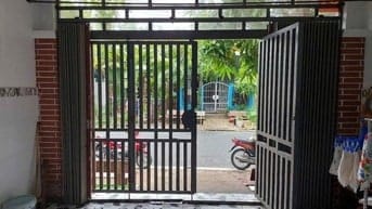 Sang nước ngoài bán nhà tại ttn1,hóc môn dt 101m2 giá 1ty120tr,sổ riêg