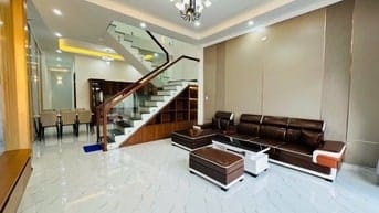 NHÀ 1 MÊ HẺM 542 NGUYỄN VIẾT XUÂN