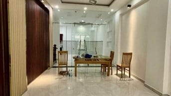 Nhà phố hẻm xe hơi đường Lê Văn Thịnh