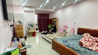 Bán Đất Tặng Nhà Bạch Mai 6 Tỷ Mặt Tiền 6,5m², 2T x 50m², KD Đỉnh