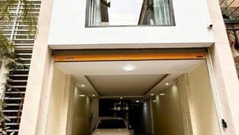 Dòng Tiền Ổn Định 70tr/Tháng! Tòa Nhà Căn Hộ Gia Thụy, Long Biên. 