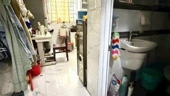  4,6tỷ nhà 71m2 đất , 1 lầu vị trí đẹp sau lưng Mặt Tiền nguyễn duy 