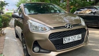 Gia đình bán xe Hyundai Grand i10 bản 1.2AT full option