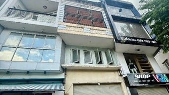 ⭐️Nhà 3 Lầu Mặt tiền kinh doanh sầm uất bậc nhất Phạm Văn Đồng, P3