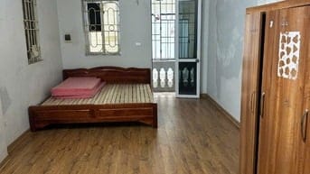 Cho thuê nhà ngõ 117 Nguyễn Khoái, đối diện cây xăng Lương Yên 