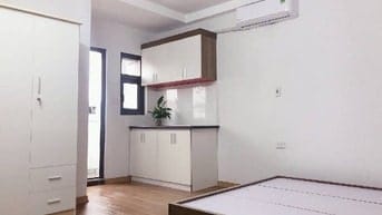 GẤP!!! BÁN CĂN DỊCH VỤ 7 TẦNG, CÓ THANG MÁY, DT 94M2, MT 7M, 26 PHÒNG 