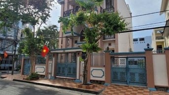 Biệt thự căn góc 320m2 khu nhà Bộ Công An, Tổng cục 5 CBCS Quận 7