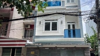 Cho thuê nhà ngay trung tâm quận 7