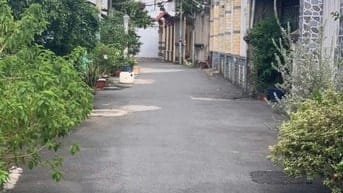 Bán căn miếng đất DT 143m2 MT ở Hóc môn giá 680 triệu.