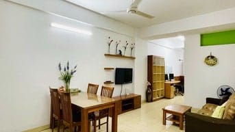 Cho thuê căn hộ CC Gia Phú 2 PN +balcon, giá 7.5tr/tháng full nội thất
