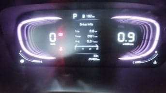 Cần tiền gấp nên bán lại. Xe gia đình, Mới chạy 20,000km,