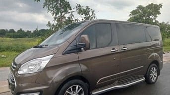Bán xe Ford Tourneo Titanium đã độ Limousin