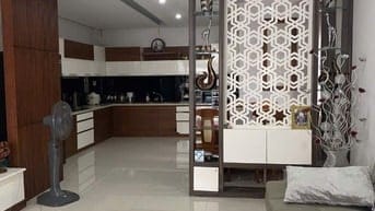 🔑 Bán nhà lô góc 3 mặt kiệt ô tô, nội thất cao cấp –  TT Hải Châu