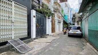 Nhà bán mới đẹp vào ở ngay ,sổ chính chủ