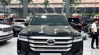 Bán Toyota Land Cruiser LC300, sản xuất 2025. siêu lướt mới 99,99%