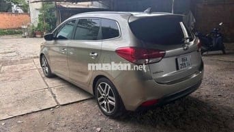 KIA RONDO GAT 2.0 2015