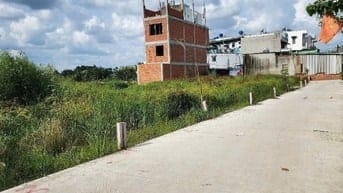 2.9 TỶ SỞ HỮU LÔ ĐẤT ĐẸP HẺM XE HƠI,NGAY TRƯỜNG HỌC TÔ NGỌC VÂN