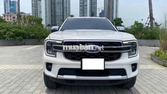 Ford Everest Titanium 4x4 sx 2023 màu trắng