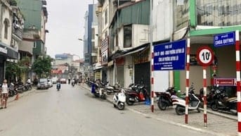 Bán nhà mặt phố số nhà 107 phố chùa Quỳnh ( Sổ đỏ chính chủ, Nở hậu)