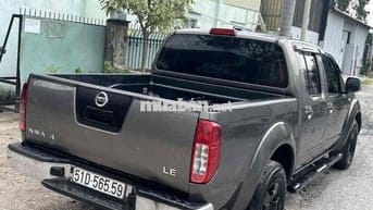 Nissan Navara 2013 LE 2.5MT 4WD - 220000 km