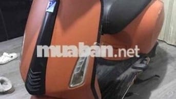 Dư con vespa primavera cần bán gấp