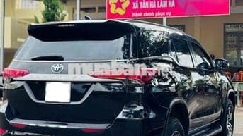 Toyota Fortuner 2017 Black