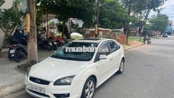 Bán Focus bản full ghế điện cửa sổ trời xe đẹp
