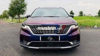 Kia Carnival máy dầu bản Signature 2022