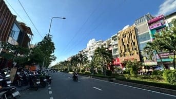 Bán Nhà MT Phan Xích Long 10x13m, giá 51 tỷ