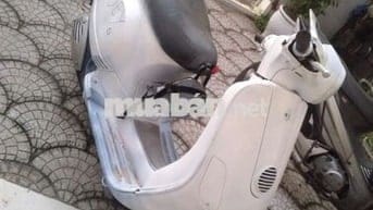 Bán xe vespa cũ như hình