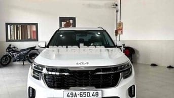 Kia Seltos 2024 1.5 Premium - 4800 km