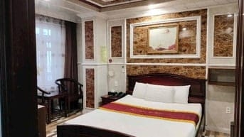 Bán Khách Sạn Đường Nguyễn Thái Bình, TB. DT: 8m x 18m. Hầm 7 tầng