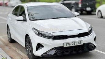 Kia K3 2022 1.6 pre chạy 6v km zin toàn bộ từ lốp