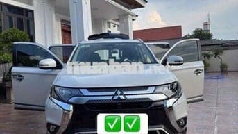 Mitsubishi Outlander 2020 2.0 CVT Premium  - 65000