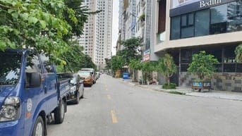 Bán Tòa nhà Building phố Nguyễn Cảnh Dị - KĐT Đại Kim , DT 210 m2 x MT