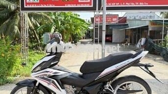 Winner V1 Trắng 2017