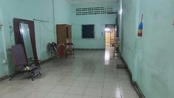 kẹt tiền bán gấp nhà CC cũ 154-174 Bùi Hưu Nghĩa Q5 HCM lầu 3