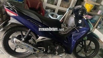 Nhỏ e lấy chồng nước ngoài  nên bán lại xe