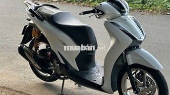 Xe dư nên cần bán xe Sh 2022 lên cũng nhiều đồ