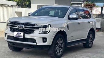 Ford Everest Titanium 2023 2.0 AT 4x2 - 22600 km