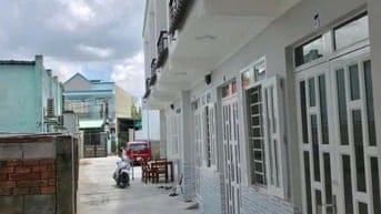 Nhà liền kề một trệt một lầu cho thuê