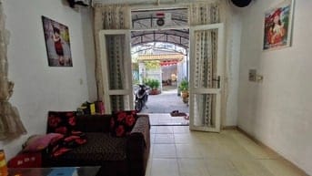 Nhà dt: 85m ( 5 x 17m ) gần Nguyễn Duy Trinh và chợ Tân Lập.