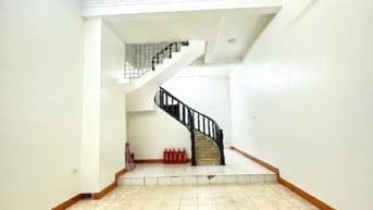 Cho thuê nguyên căn nhà 50m2 phố Hoàng Văn Thái, Thanh Xuân, 4 tầng